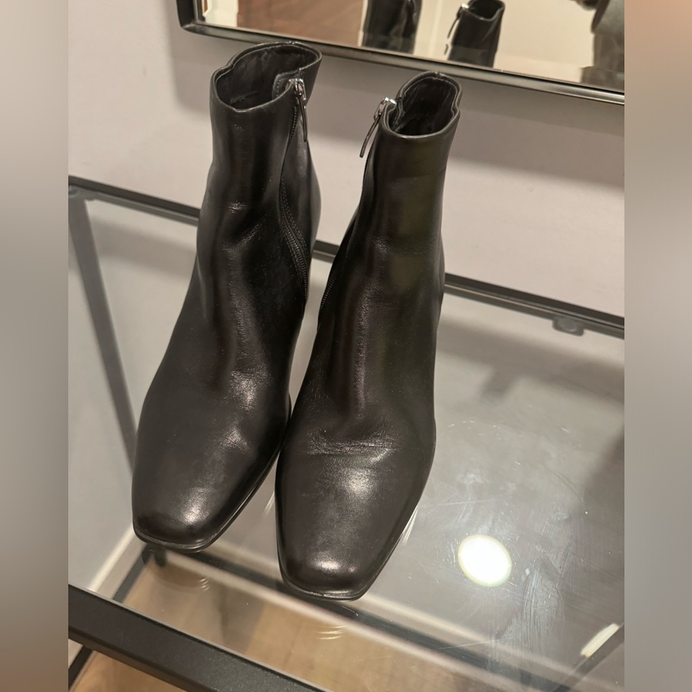 Ecco Sculpted Ankle Boots - Size 38 - Never Worn